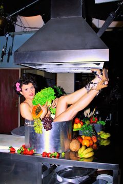 Tanya de la Cruz - Actriz